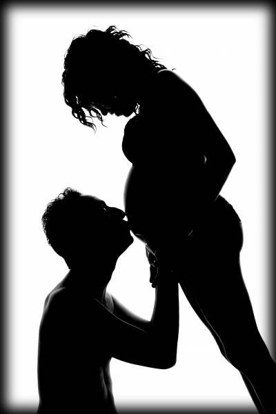 Faire un shooting photo de grossesse par un photographe spécialisé à Bordeaux